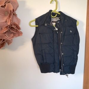 VINTAGE ABERCROMBIE NAVY PUFF WINTER VEST